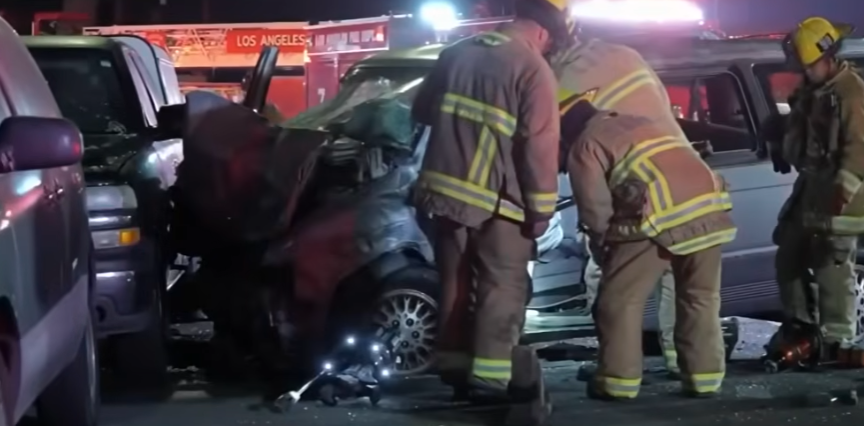 Violento choque en Panorama City que cobró 3 vidas